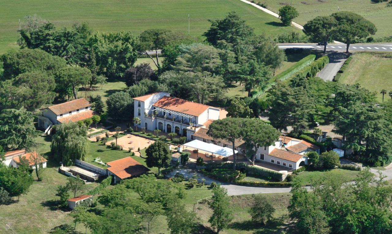 Antico Borgo Di Sutri Hotel Exterior photo